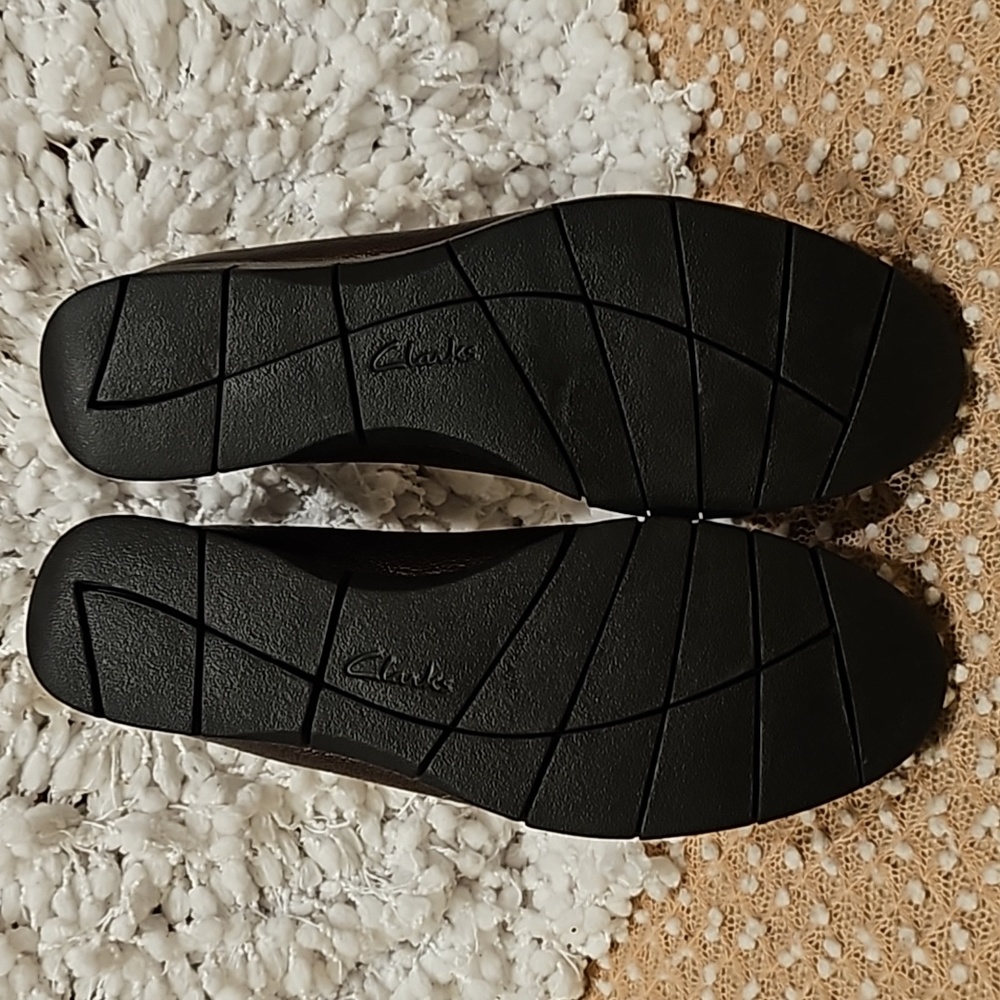 Clarks Slip-on Shoes - Picture 6 of 15